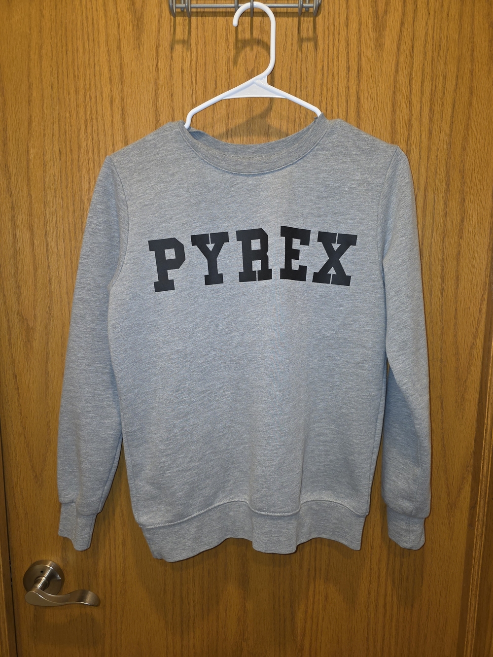 Pyrex Men's Light Gray Crewneck Sweatshirt